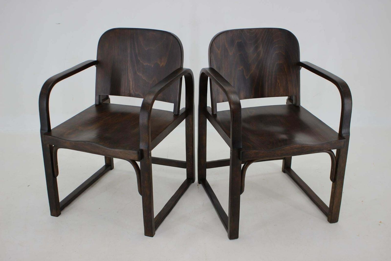 1930s Pair Of Thonet Bentwood Armchairs A745 By Tatra,Czechoslovakia photo 1628.0
