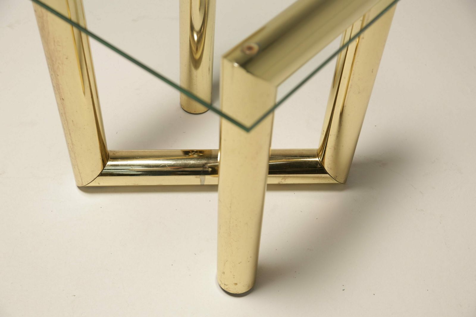 750.0 Mid Century 1970s Brass & Glass Zig Zag Z Tubular End Table photo