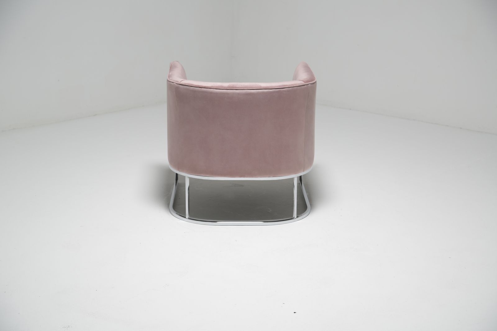 Mid Century American Tub Chair By Bernhardt photo vintage