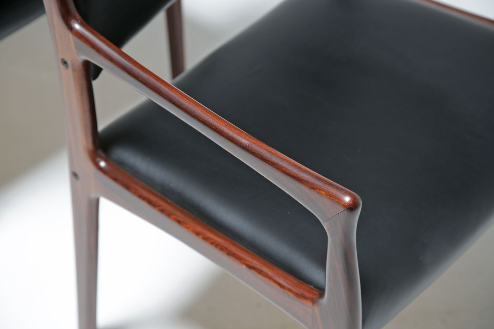 3195.0 Johannes Andersen Rosewood Dining Chairs For Mogens Kold photo