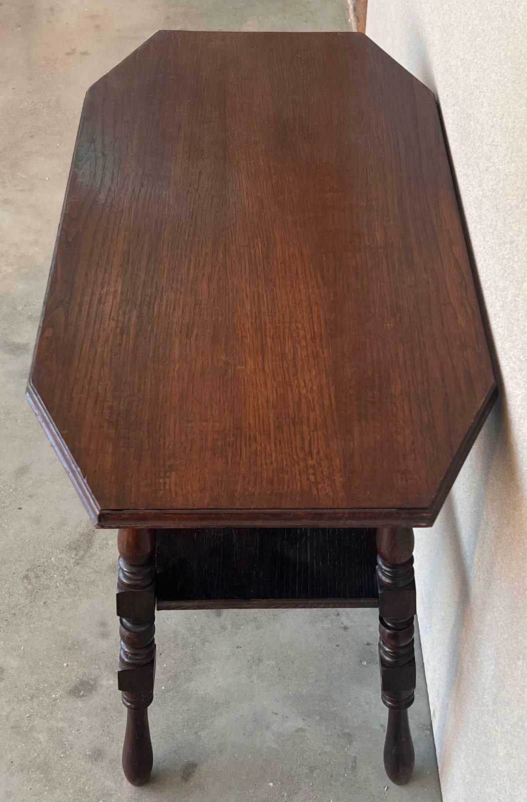 Console de style campagne français à deux niveaux en noyer photo 2579.0