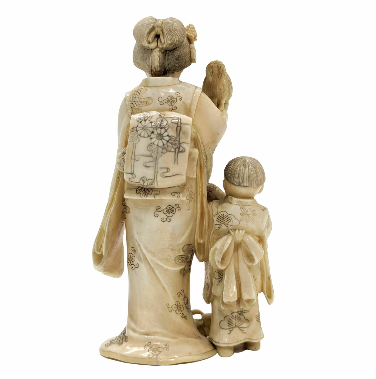 Okimomo In Ivory, Xixth Century The Mother The Son And The Hens photo vinterior