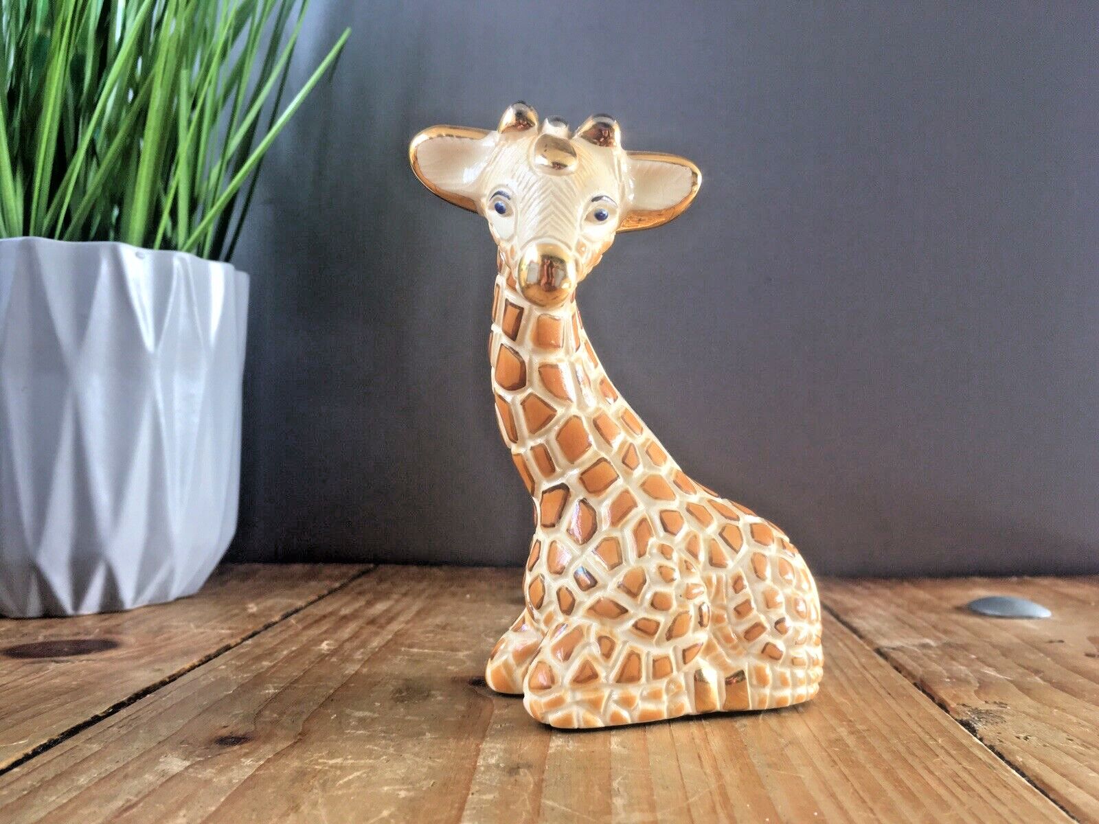 Adorable Rare Artesania Rinconada Uruguay Giraffe 747 Silver Anniversary Ornament Figurine Sculpture