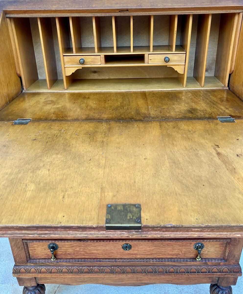 photo vinterior Vintage French Carved Secretaire In Oak 1940s