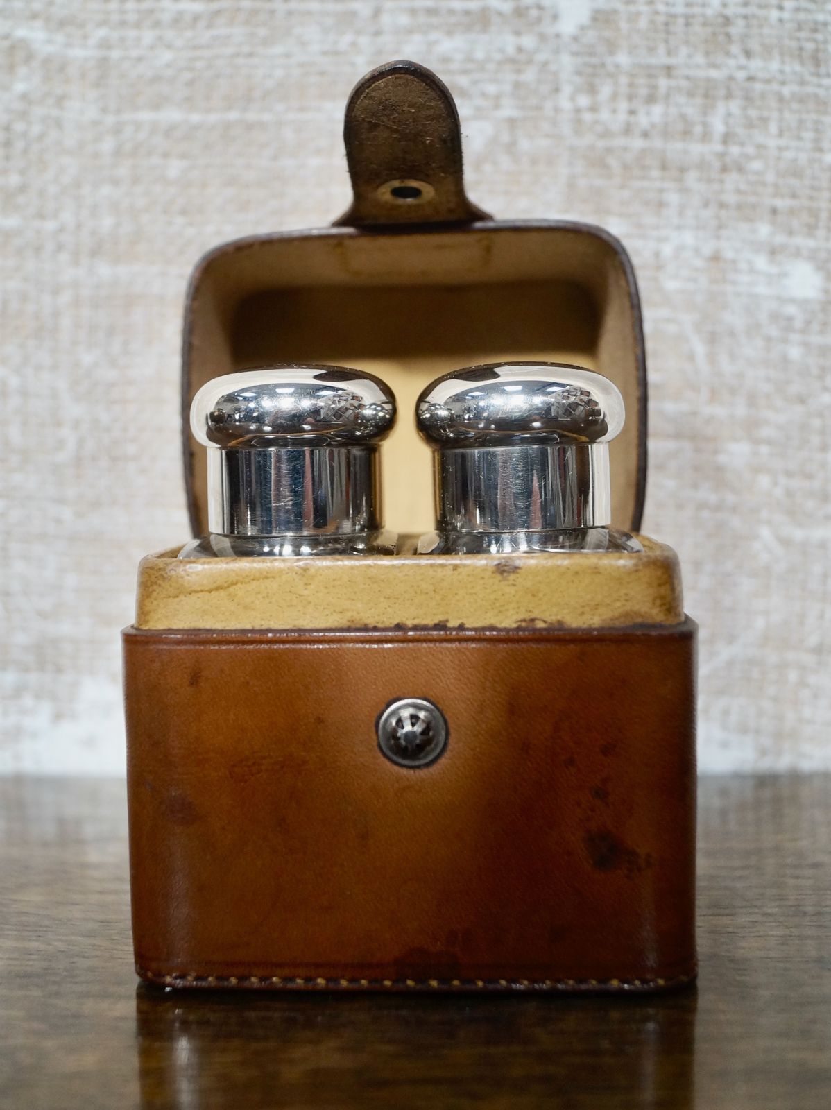 Antique Travel Cologne Bottle Case photo vinterior