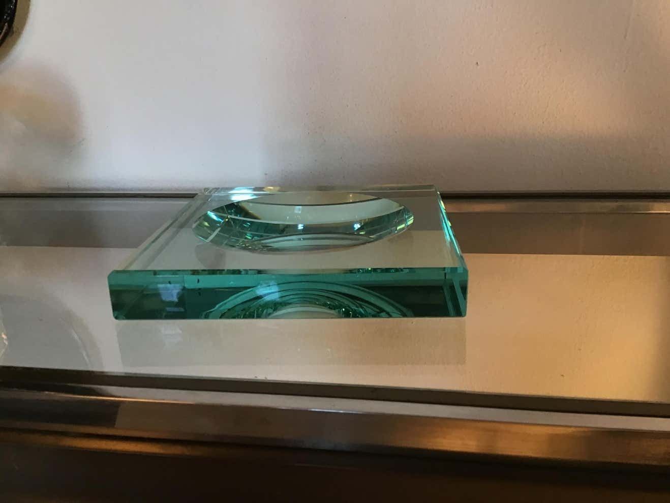 photo vinterior Fontana Arte Empty Ashtray Pockets Cut And Hollowed Crystal, 1960, Italy