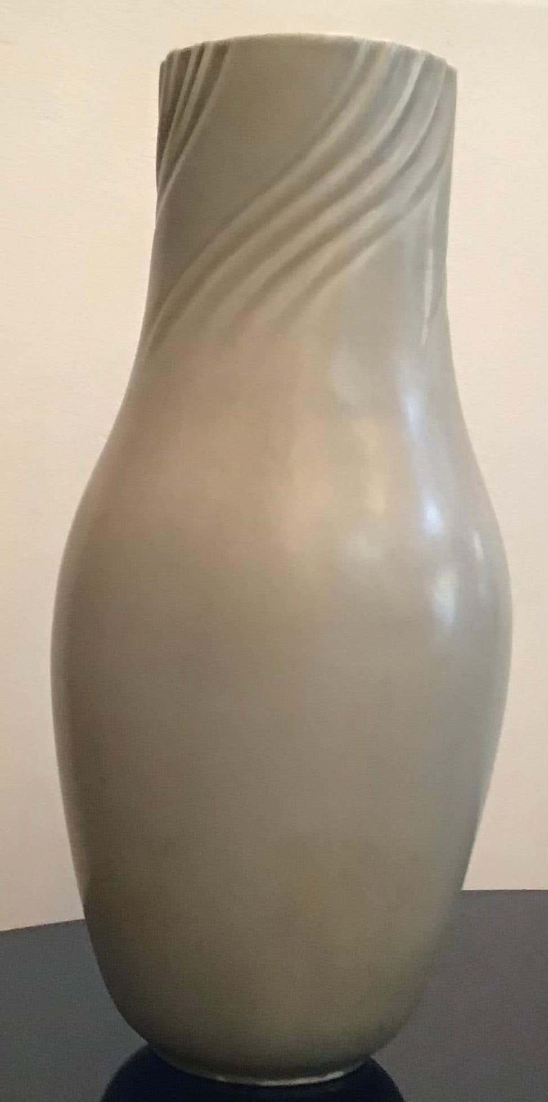 Richard Ginori “Giovanni Gariboldi Vase Ceramic 1950 Italy photo Home Decor