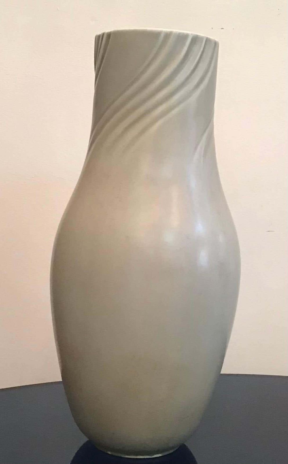 photo for sale Richard Ginori “Giovanni Gariboldi Vase Ceramic 1950 Italy
