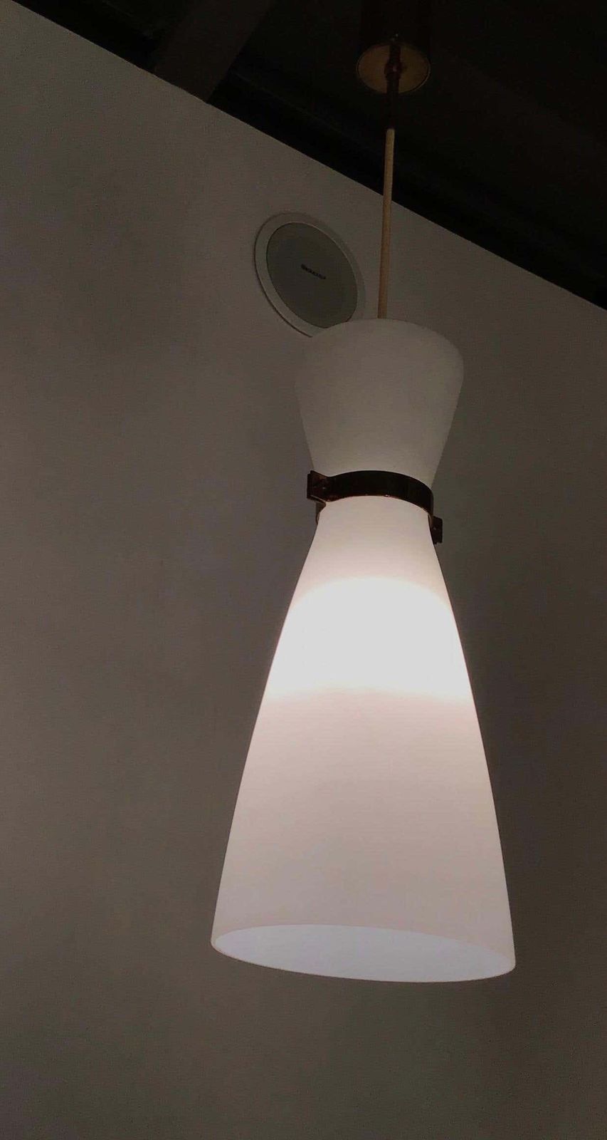 photo vintage Stilnovo Chandelier Brass Opaline Glass, 1950