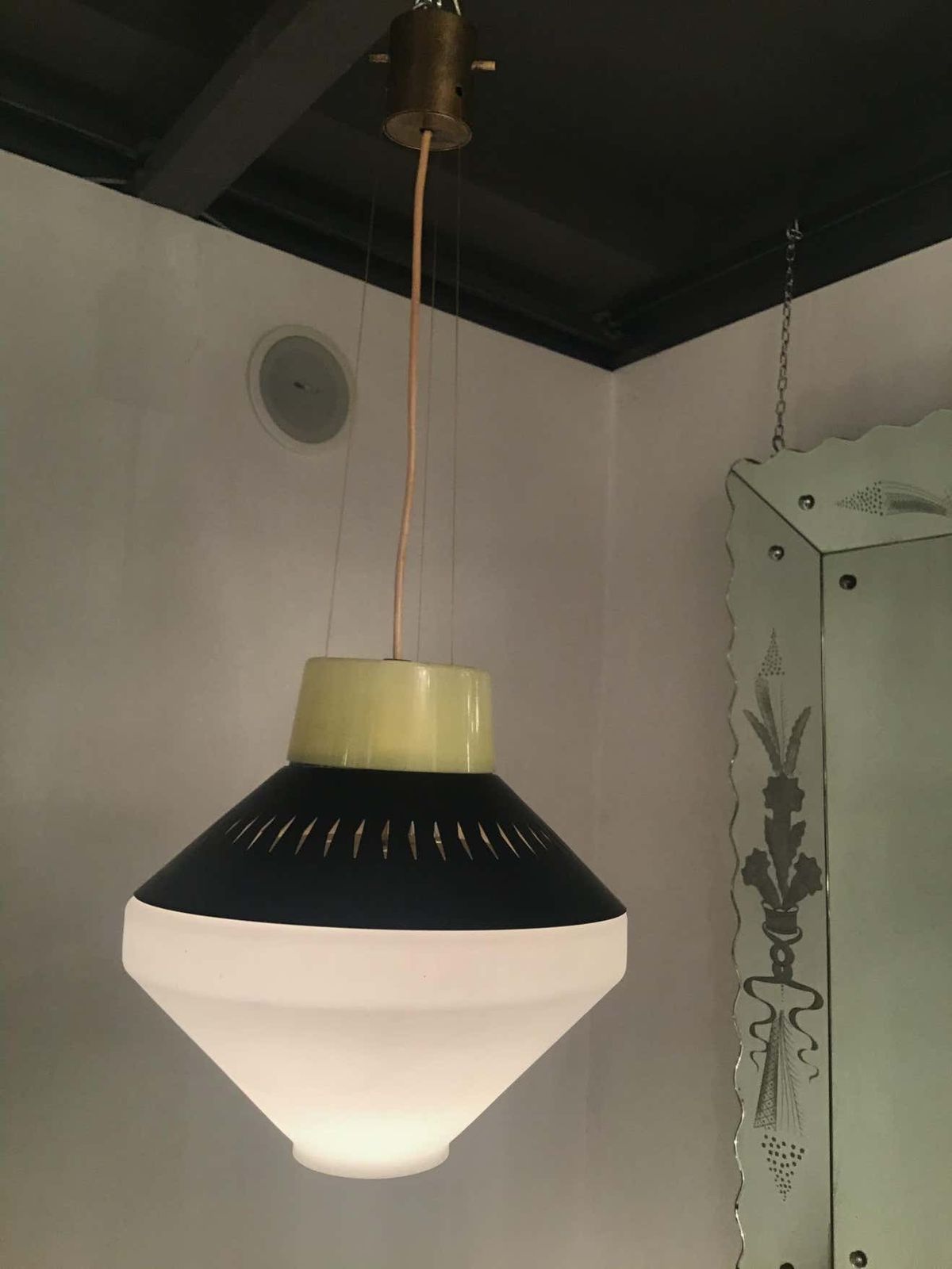 2264.0 Stilnovo Chandelier Opaline Glass Brass Metal 1955 Italy photo