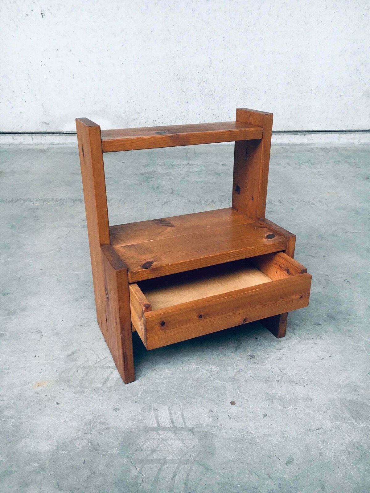 photo buy Mid Century Scandinavisch Design Grenen Nachtkastjesset, Jaren 1960, Zweden