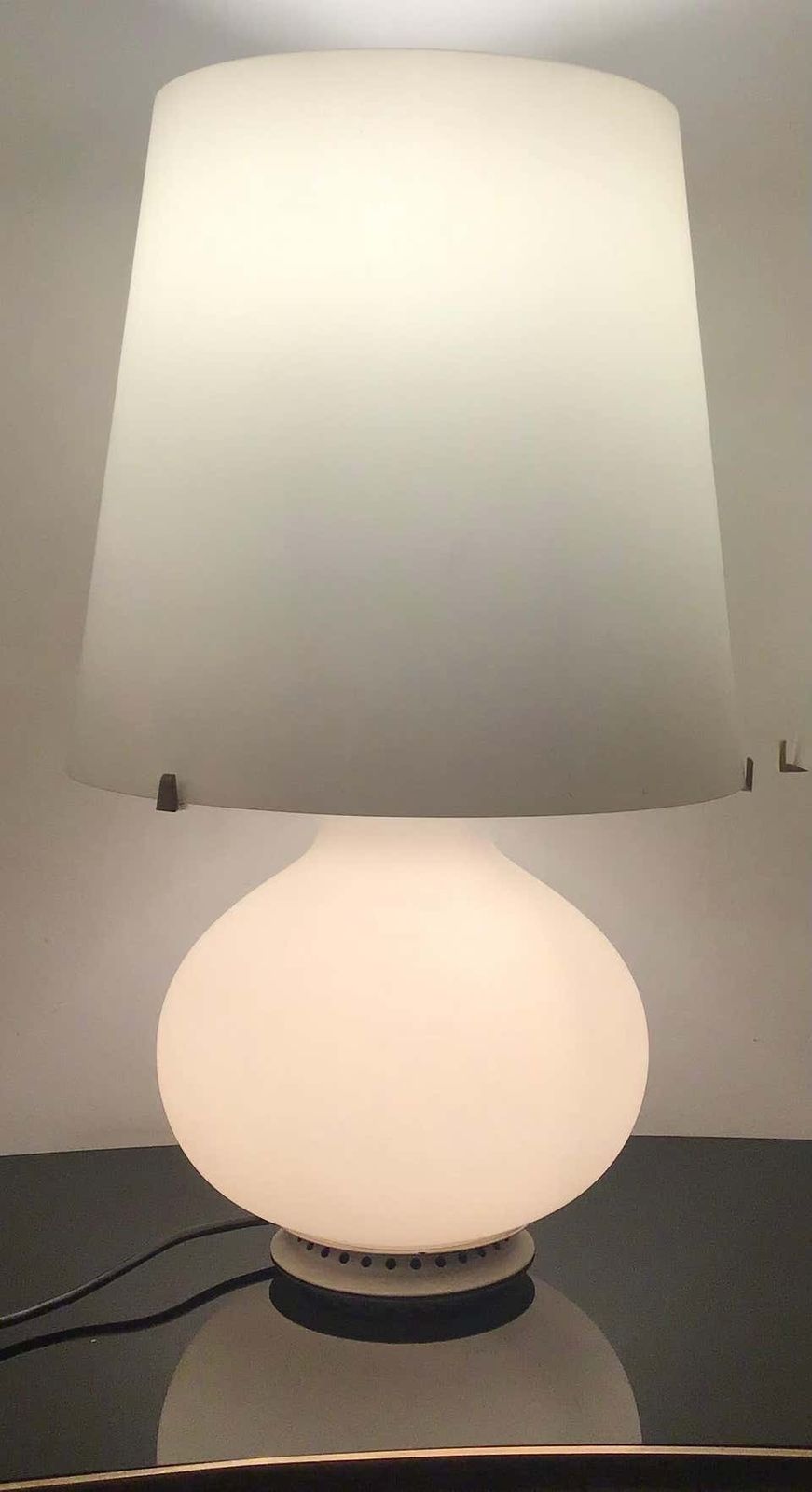 photo vinterior Max Ingrand Fontana Arte Table Lamps Opaline Glass Metal 1954 Italy
