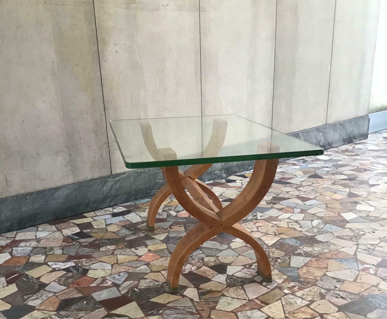 photo furniture Osvaldo Borsani Coffe’ Table Brass Glass Wood 1950 Italy