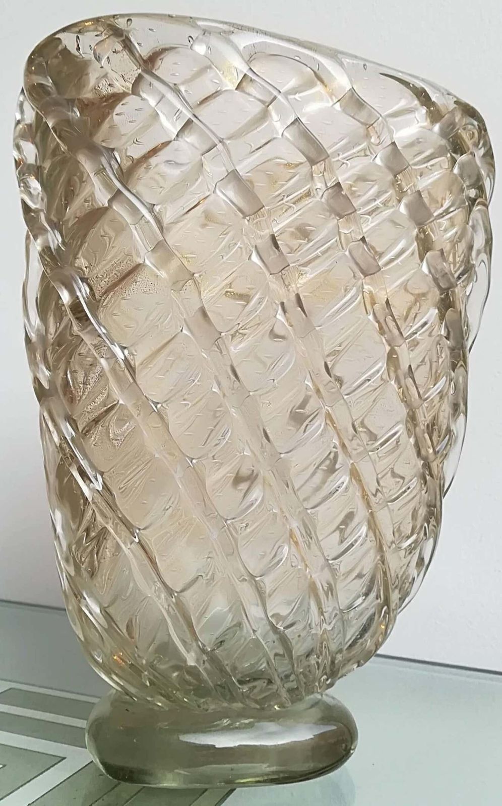 Barovier Midcentury Murano Glass And Gold Leaf Italian Vase, 1940 photo vinterior