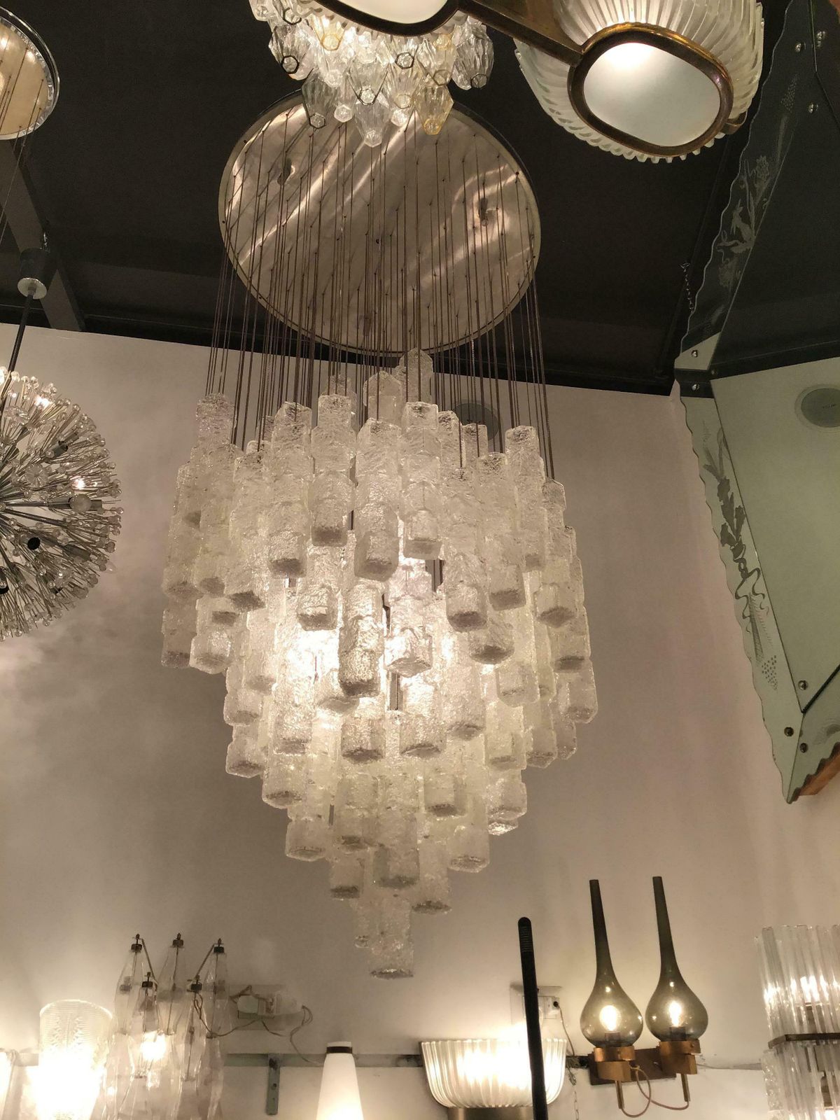 photo furniture Zero Quattro Chandelier Murano Glass Metal Crome 1970 Italy