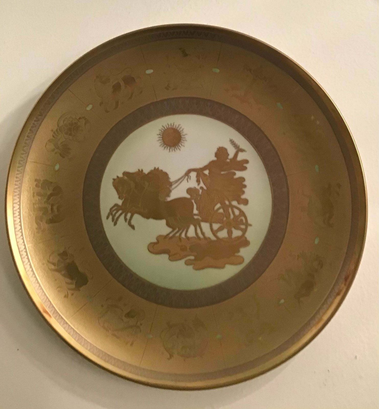 Morbelli “Il Giorno“ Porcelain Wall Plate Pure Gold, 1960, Italy photo Art