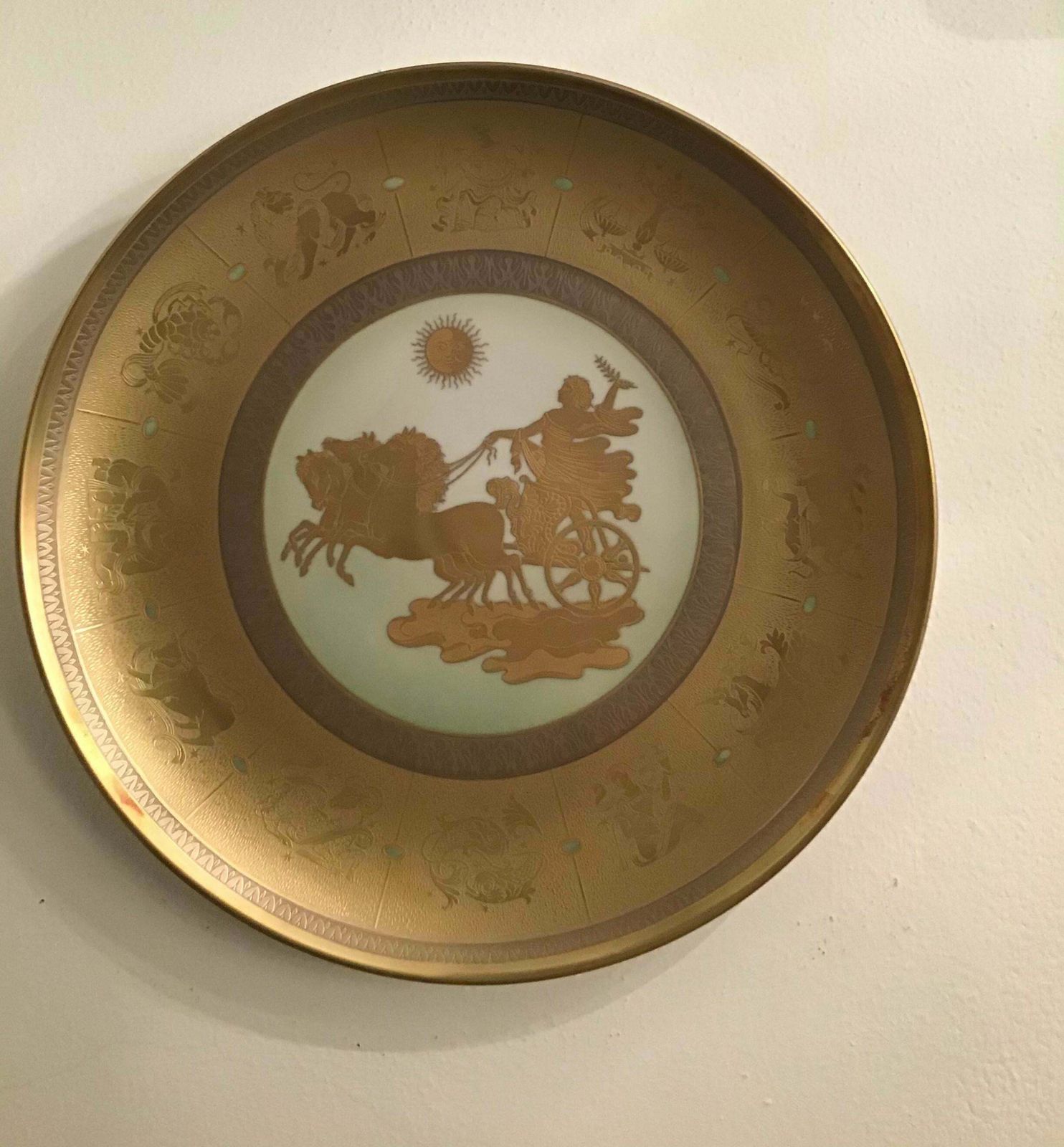 Morbelli “Il Giorno“ Porcelain Wall Plate Pure Gold, 1960, Italy photo vinterior
