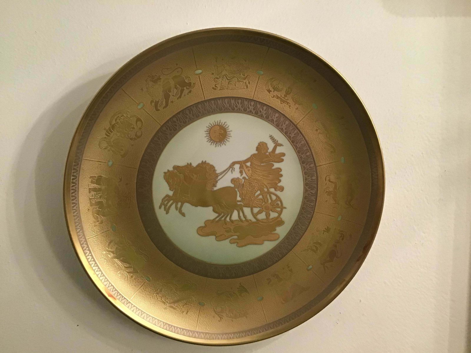 Art Morbelli “Il Giorno“ Porcelain Wall Plate Pure Gold, 1960, Italy photo