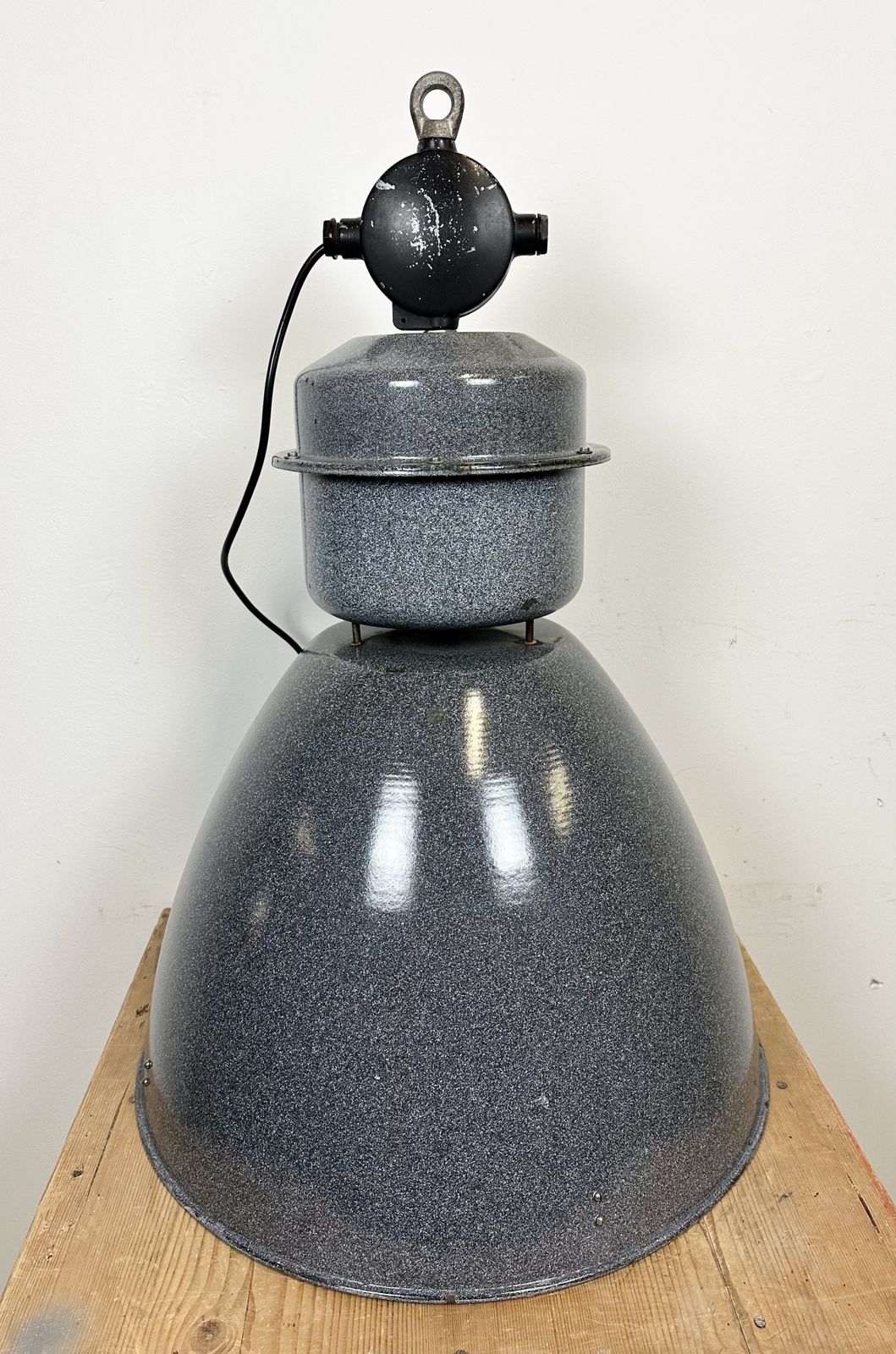 199.0 Large Grey Enamel Industrial Factory Lamp From Elektrosvit, 1960s photo
