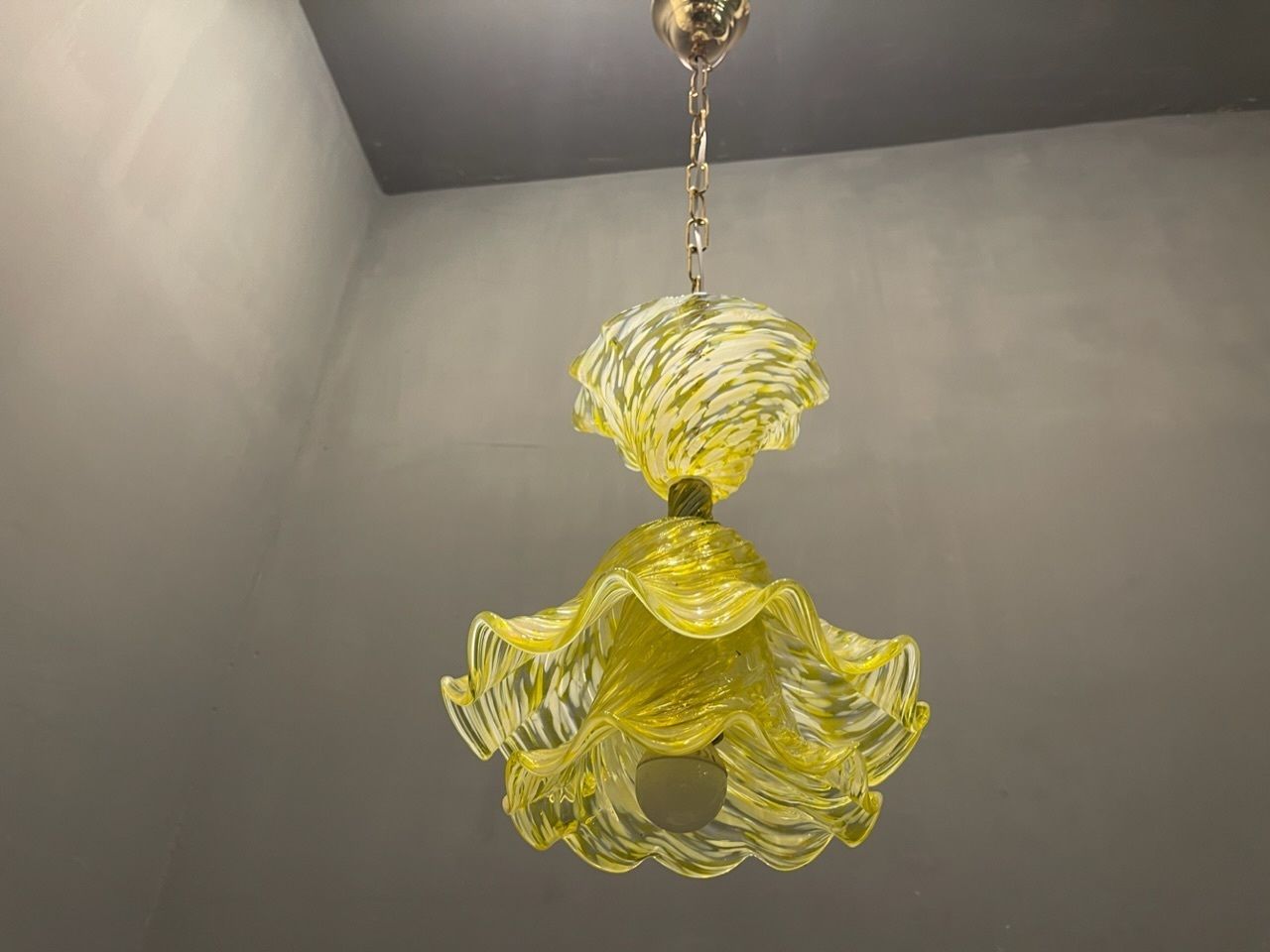 Venetian Murano Glass Tiered Light Pendant 1950’s photo vinterior