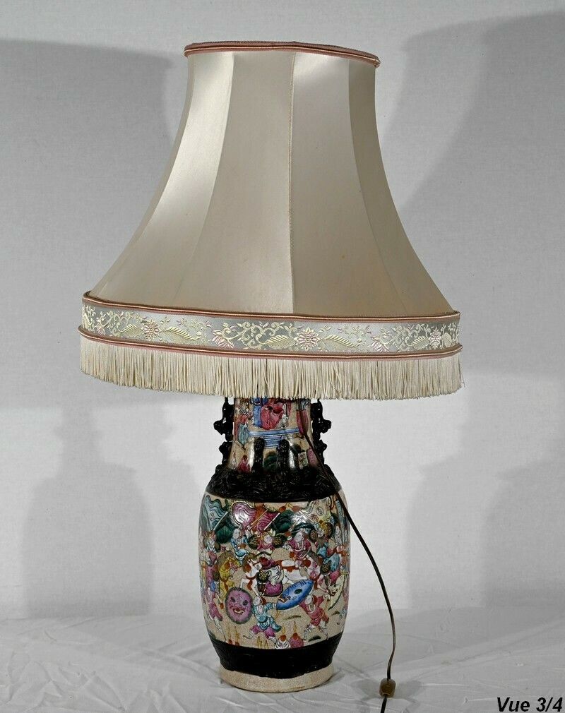 photo vinterior Nanjing Porcelain Lamp, China   Late 19th Century