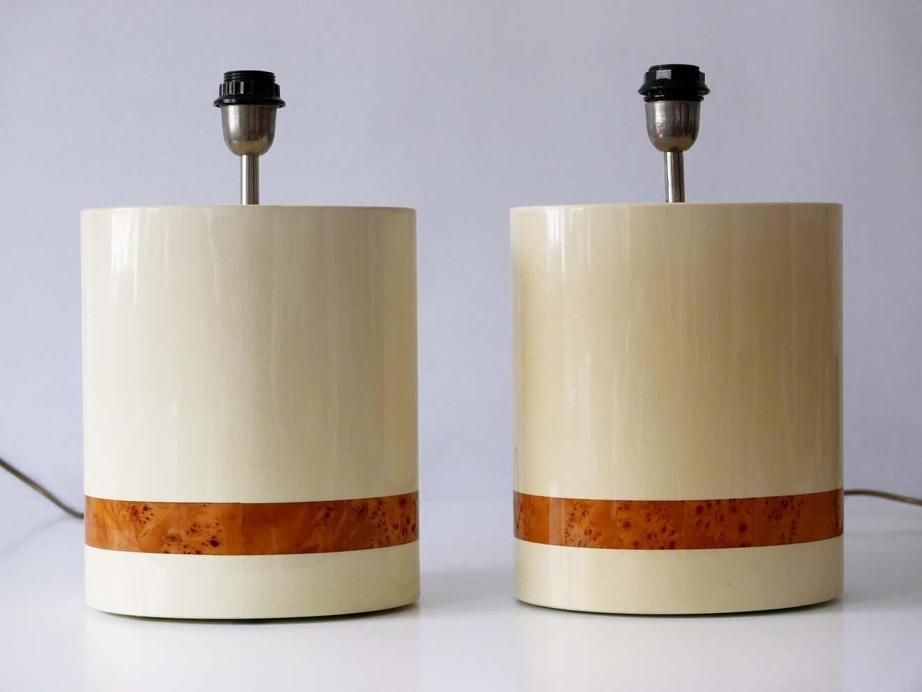 photo vintage Set Of Two Elegant Mid Century Modern Table Lamps By Tommaso Barbi, Italy, 1970s