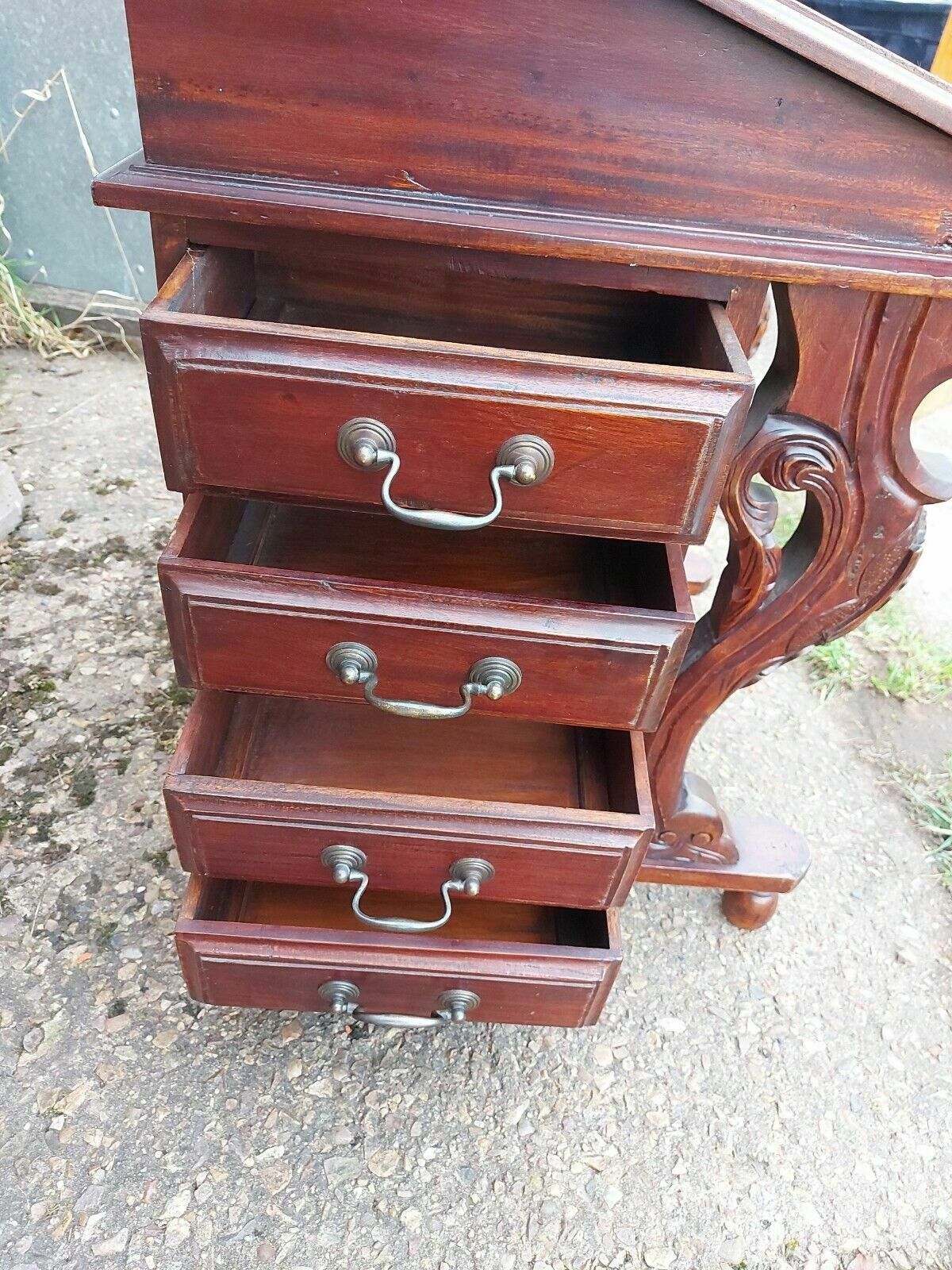 photo vintage Mahogany Davenport Solid Wood Reproduction Desk With 8 Drawers