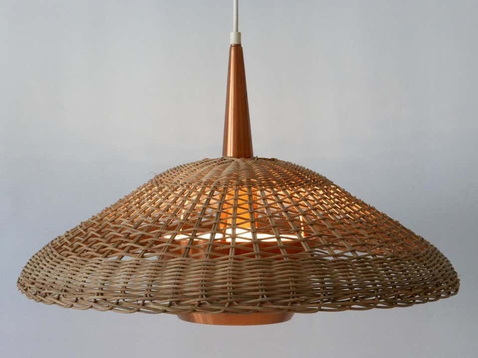 photo vintage Large & Elegant Mid Century Modern Rattan & Copper Pendant Lamp Denmark 1970s