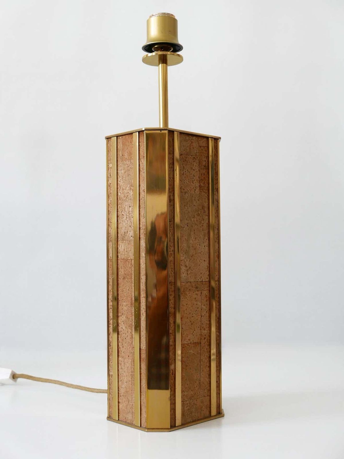 photo vintage Set Of Two Monumental Mid Century Table Lamps By Vereinigte Werkstätten Germany