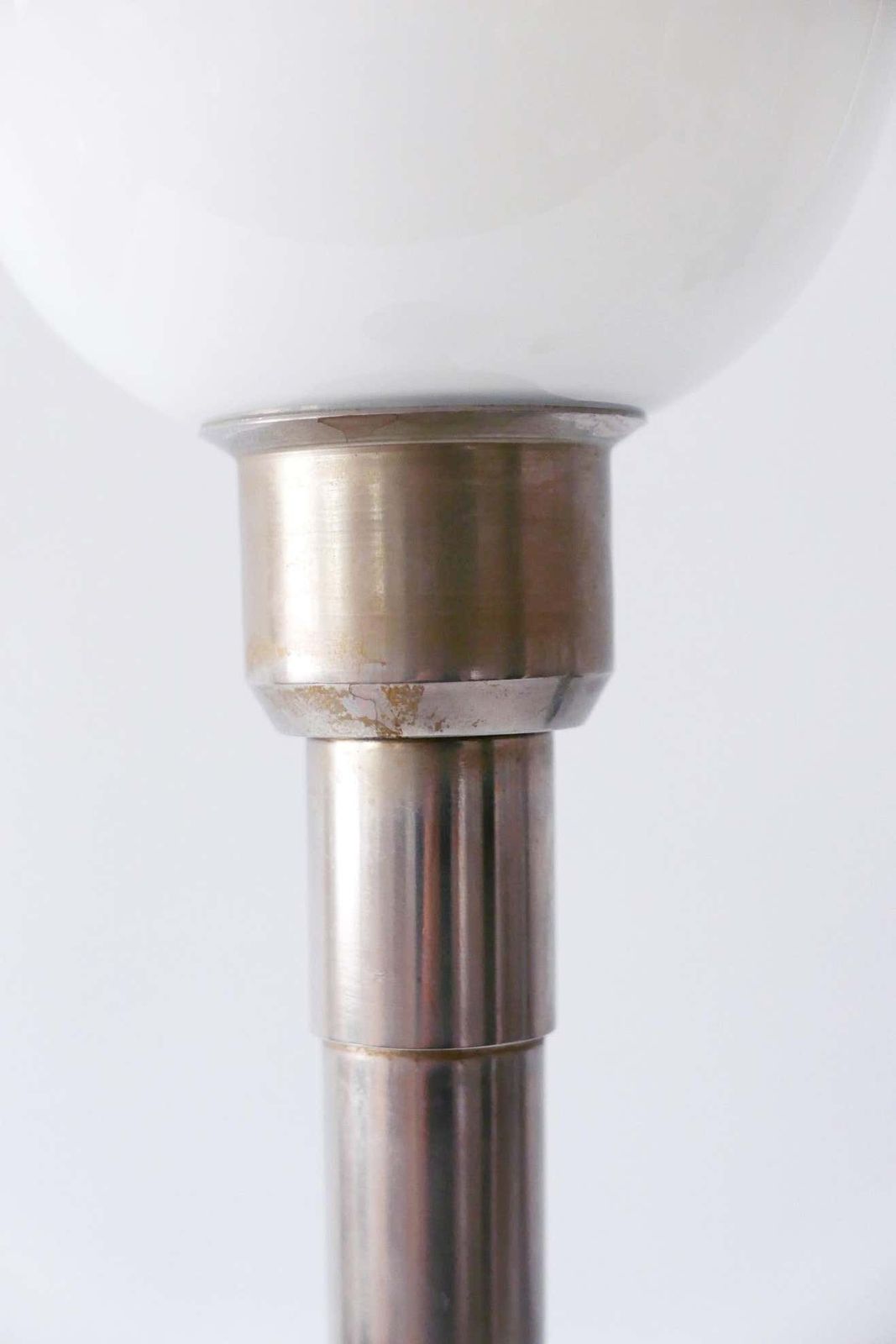 photo vinterior Elegant Art Deco Bauhaus Nickel Plated Brass Table Lamp Or Floor Light, 1930s