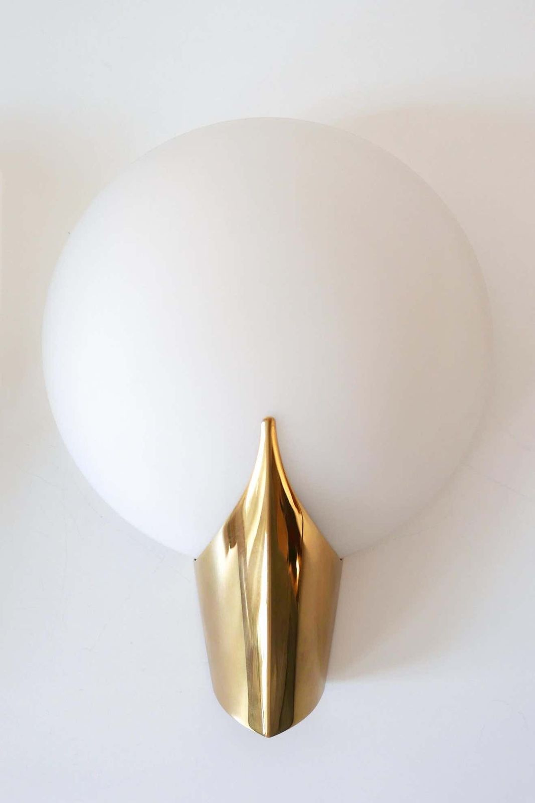 Set Of Two Elegant Modernist Wall Lamps Or Sconces By J.T. Kalmar, 1980s Austria photo vinterior