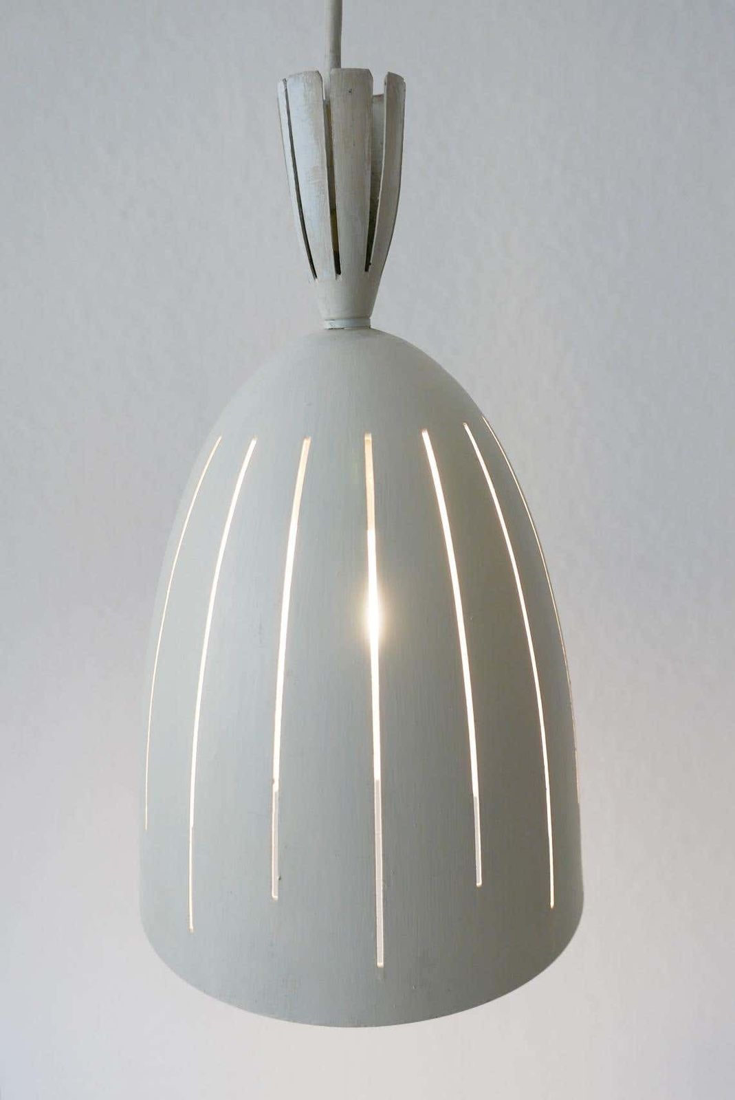 photo furniture Set Of Three Lovely Mid Century Modern Diabolo Pendant Lamps, 1950s, Germany