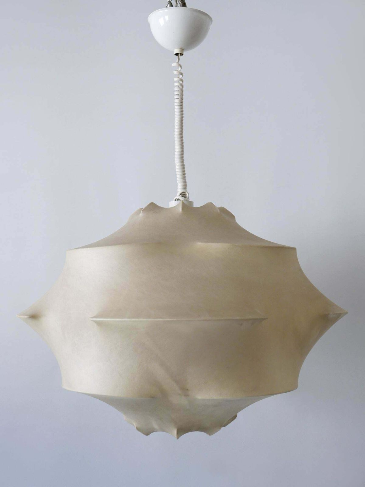photo furniture Xl Mid Century Modern Cocoon Pendant Lamp Or Hanging Light By Flos Italy, 1960s