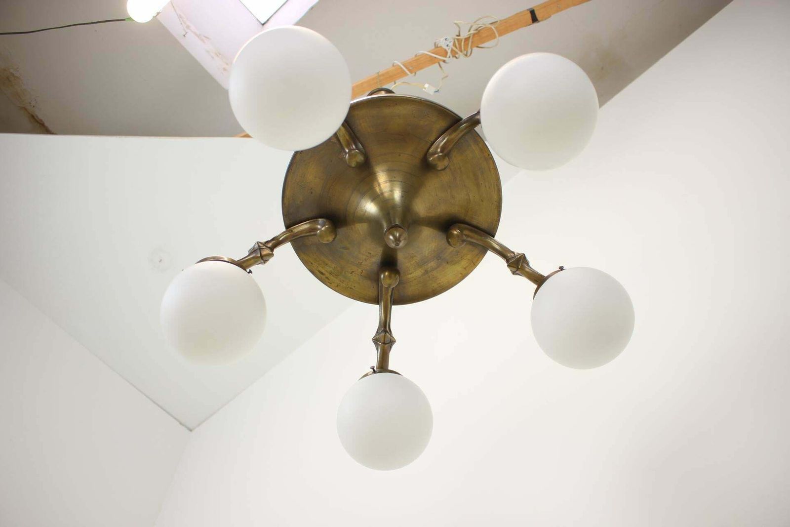photo furniture Art Deco Large 5 Flamming Chandelier, 1930s