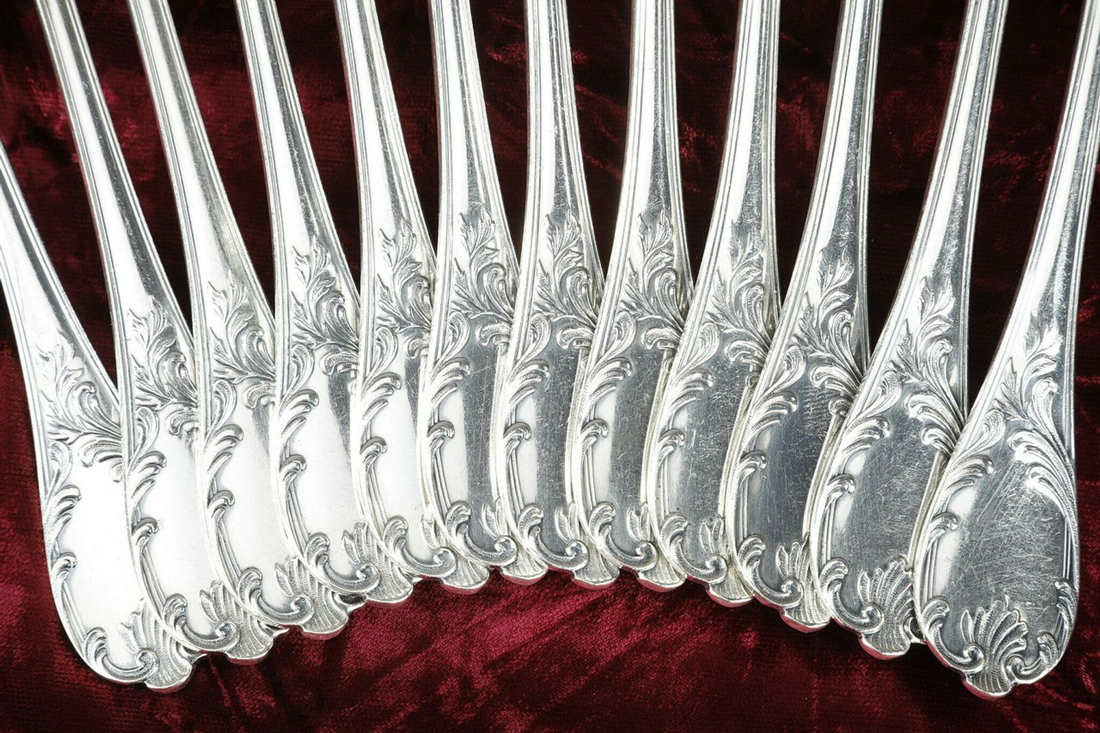 photo vintage Christofle   Set Of 51 Louis XV Style Silver Plated Flatware