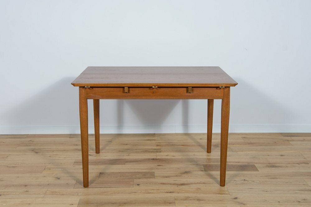 Mid Century Danish Extendable Dining Table In Teak, 1960s