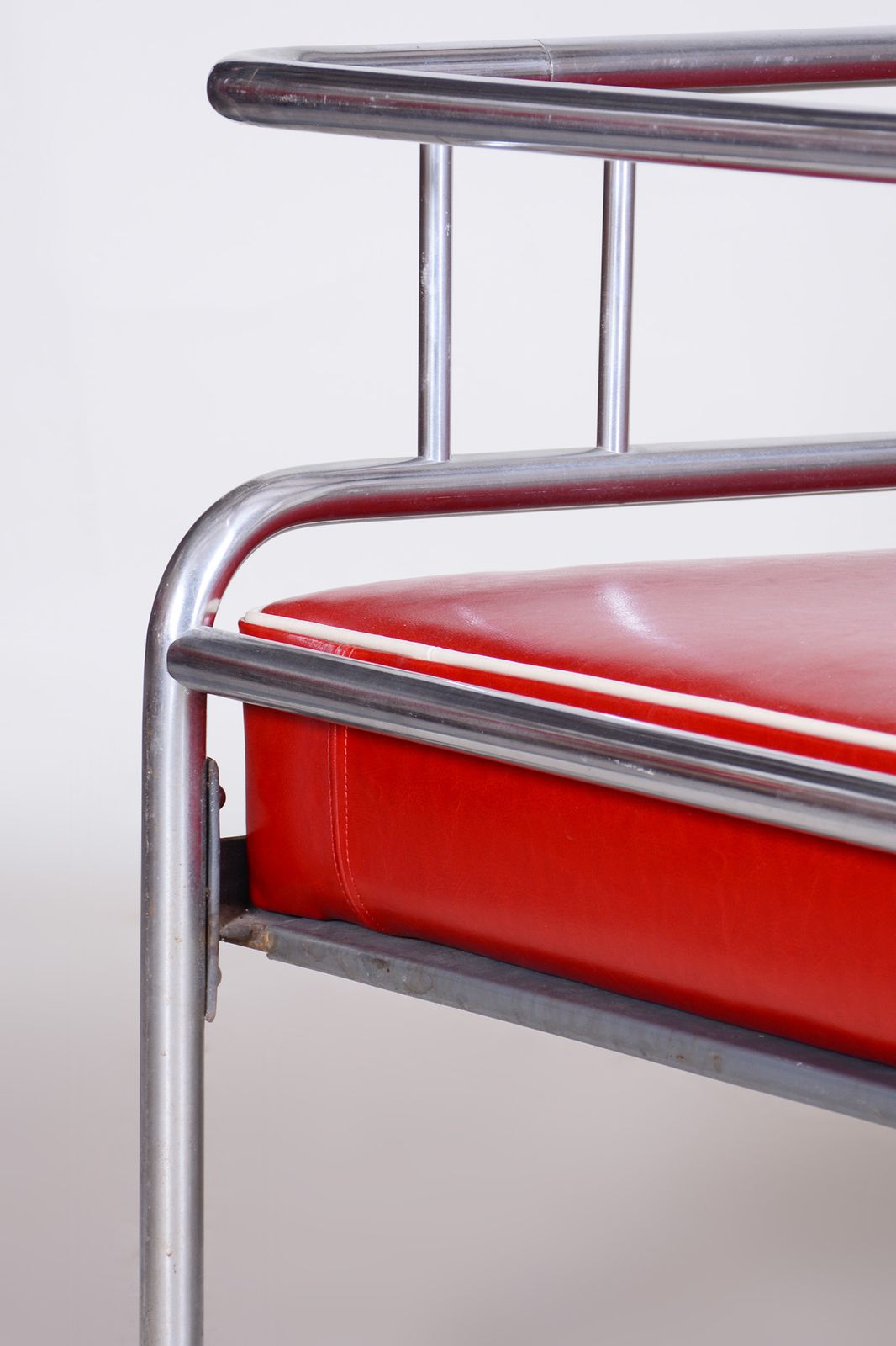 photo furniture Fully Restored Red Bauhaus Sofa, High Quality Leather, Tubular Chrome, 1930s