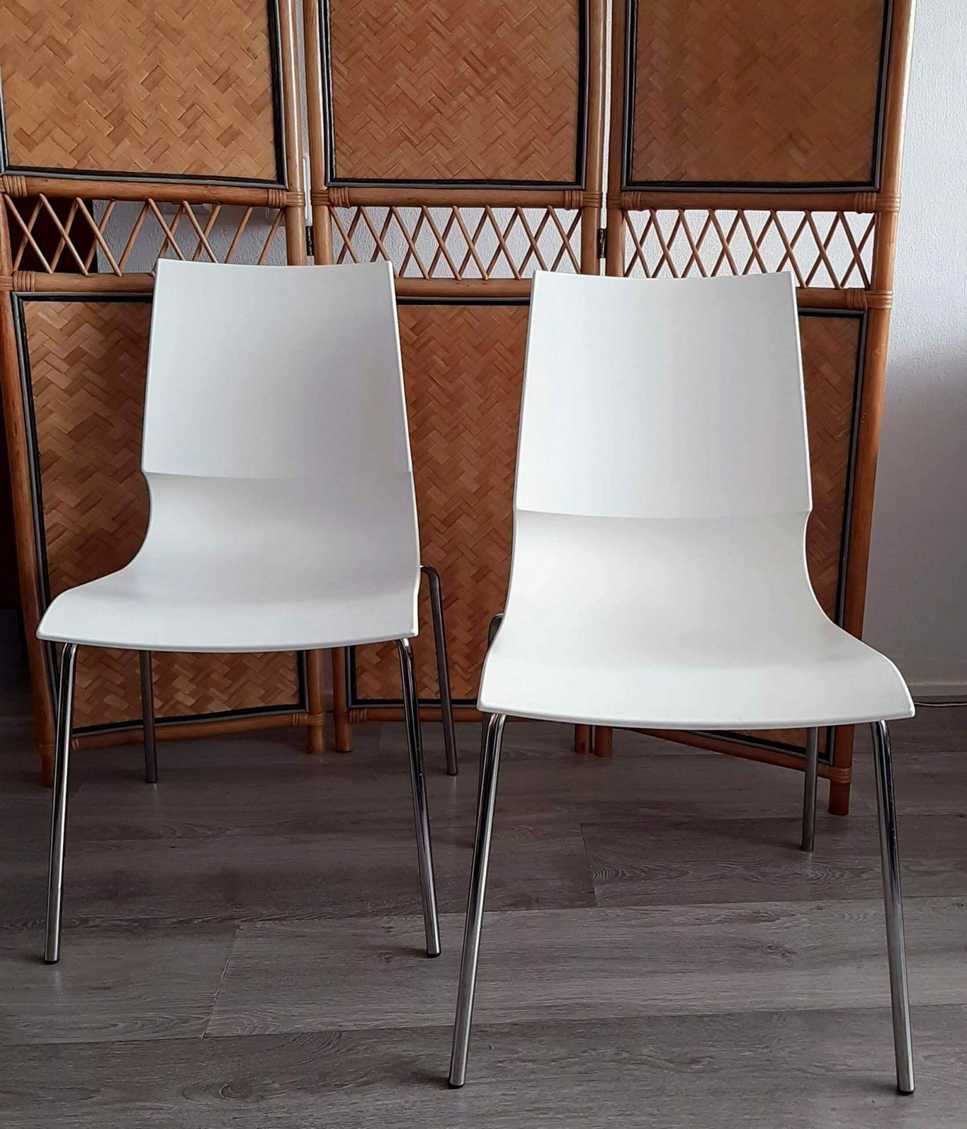 Marco Maran For Knoll – Gigi Chairs White, Set Of 4 photo buy