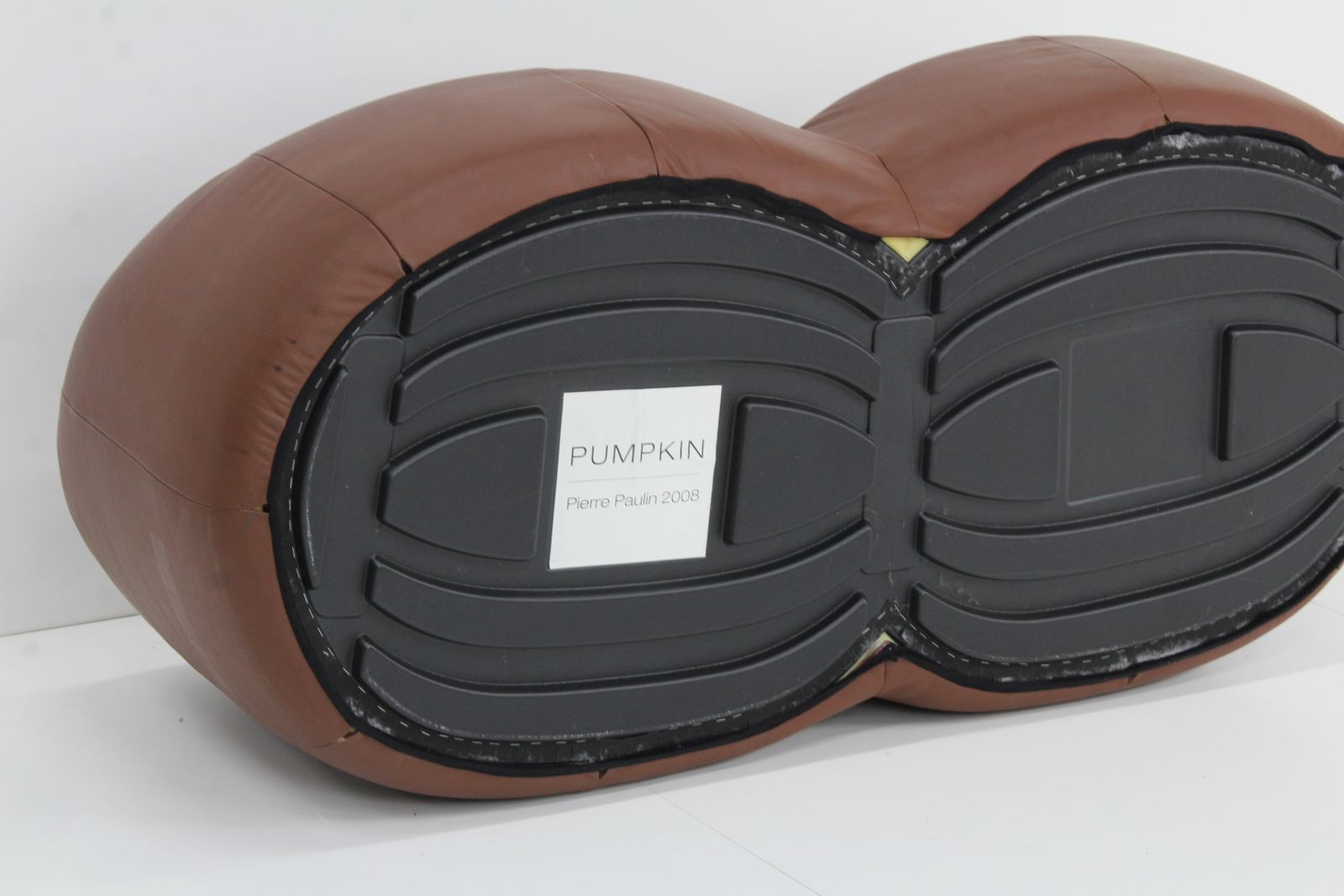 photo furniture Ligne Roset Pumpkin Sofa Pierre Paulin