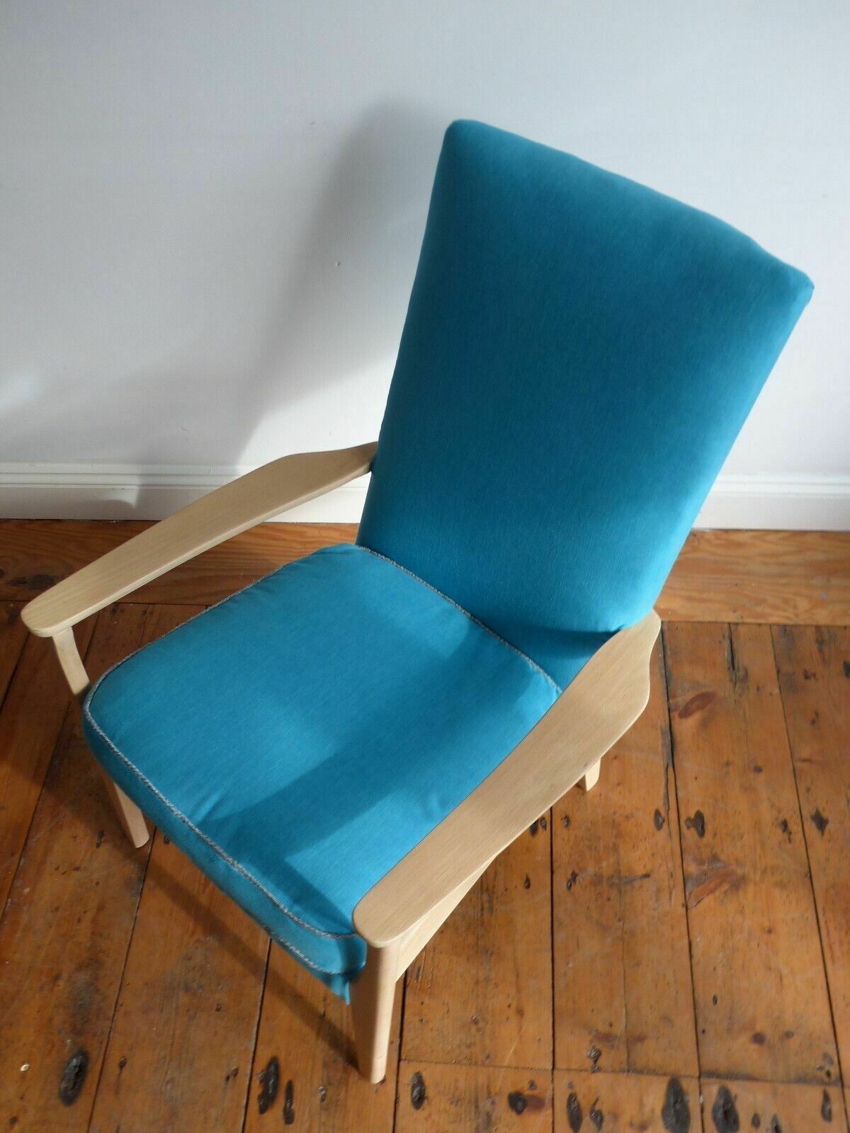 Furniture Mid Century Vintage Parker Knoll Beech Armchair Refurbished Top photo