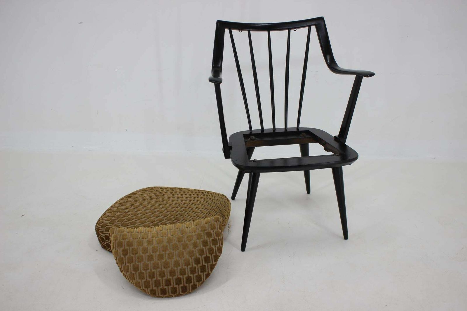 651.0 1970s Casala Modell Armchair, Germany photo