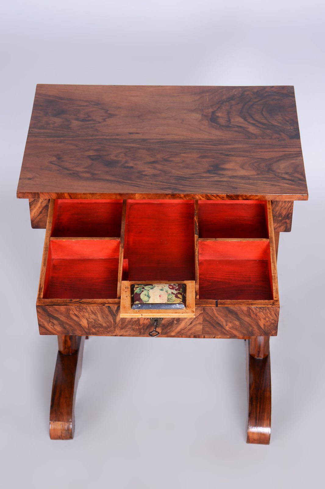 Small Biedermeier Side Table, Restored, Walnut, Austria, 1820s photo vintage