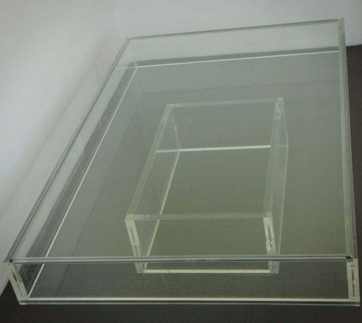 Grote Modernistische Salontafel Van Glas En Perspex, Jaren 1970. photo vinterior
