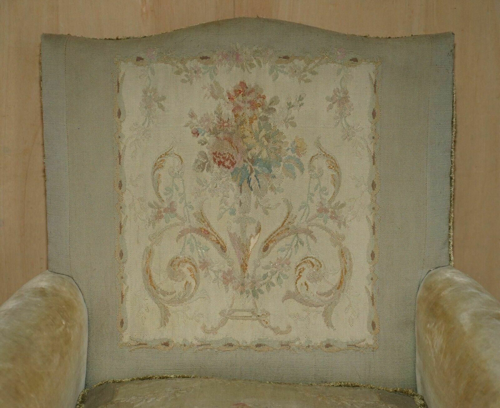 Important Pair Of George III Hand Carved Circa 1780 Antique Lions Paw Armchairs photo 9500.0