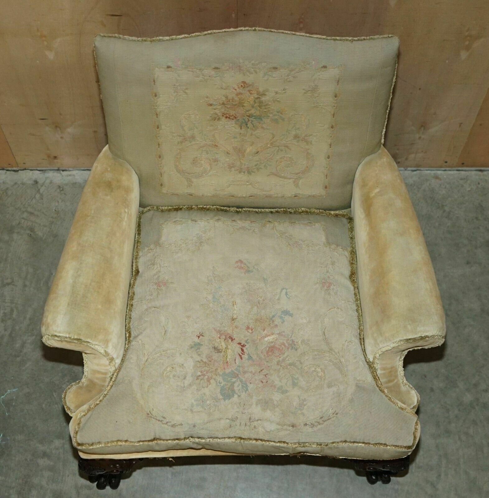 Furniture Important Pair Of George III Hand Carved Circa 1780 Antique Lions Paw Armchairs photo
