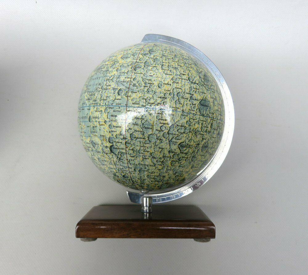 Earth & Moon Globes From Columbus Publishing House, 1960s, Set Of 2 photo vintage