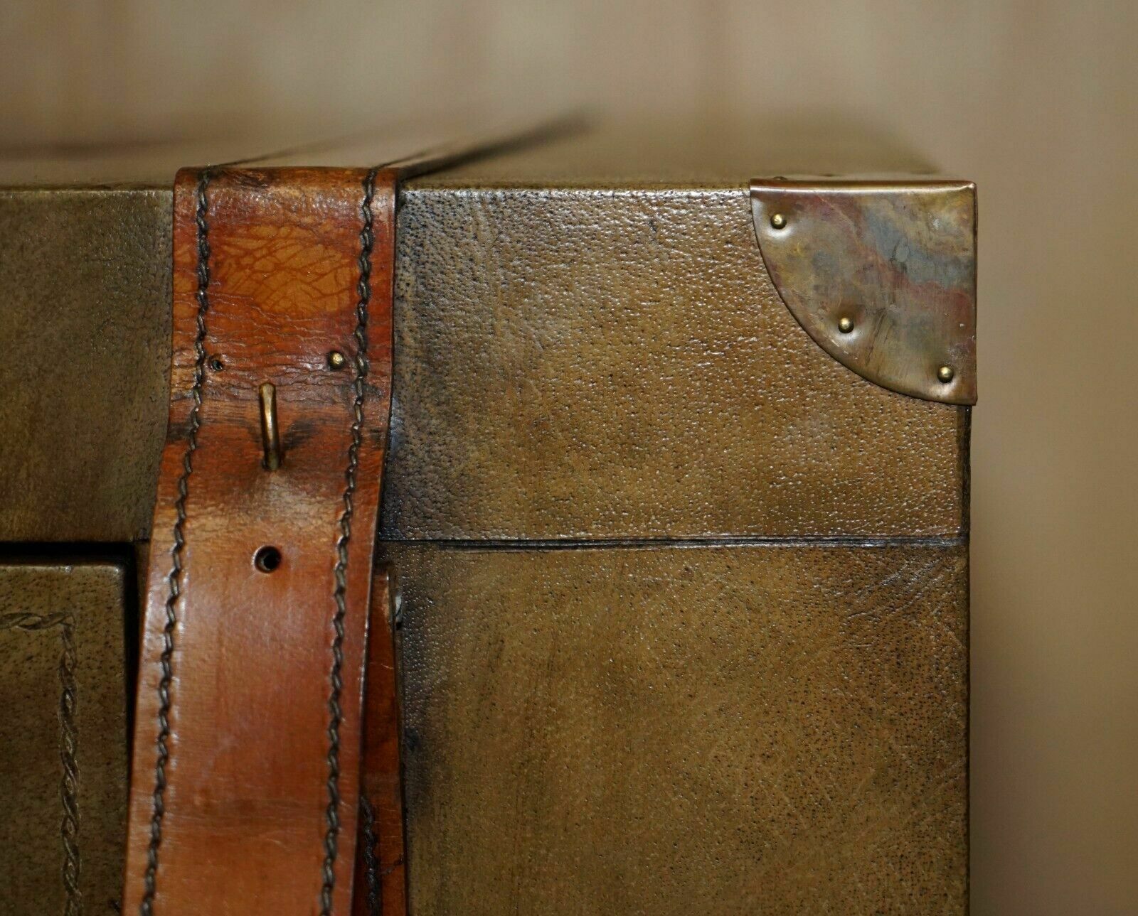 Brown Saddle Leather Suitcase Trunk Single Drawer Coffee Table Nice Decorative photo vinterior