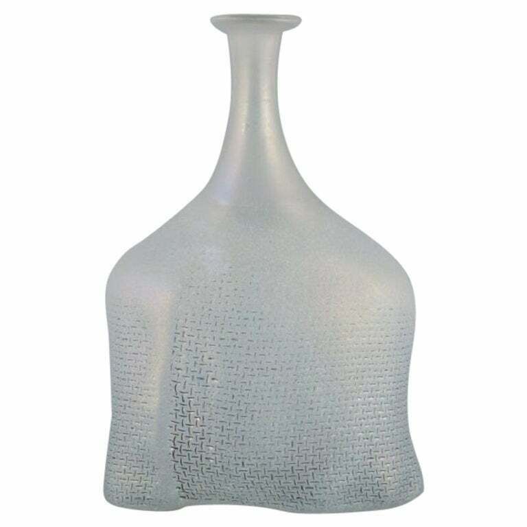 Bertel Vallien For Kosta Boda. Vase / Bottle With Blue Tones In Art Glass photo vinterior