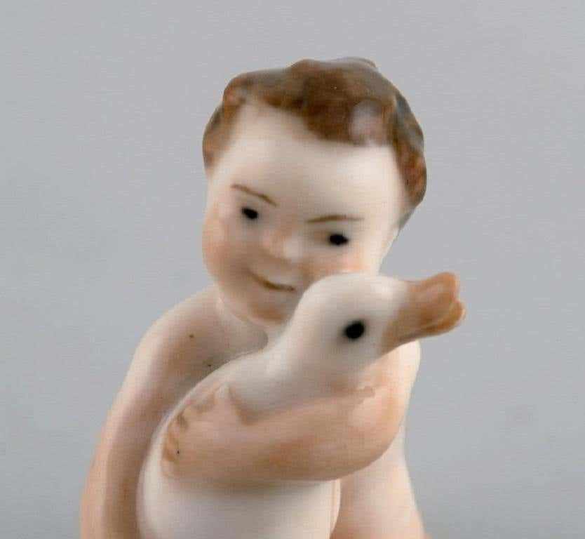 Rare Royal Copenhagen Porcelain Figure, Girl With Duck, Model Number 2332 photo vinterior