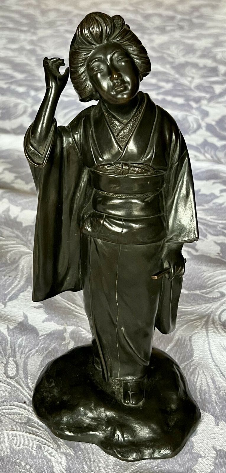 Antique Meiji Period Bronze Geisha Girl Figure
